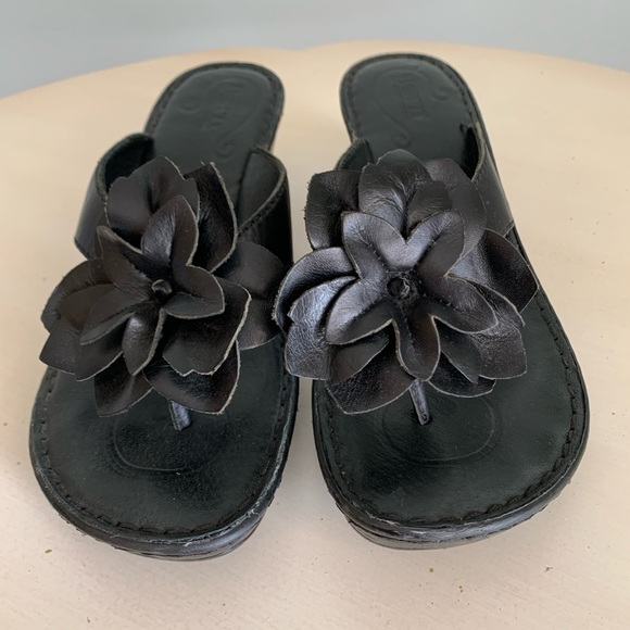 Born Wedge Sandal - Picture 3 of 9